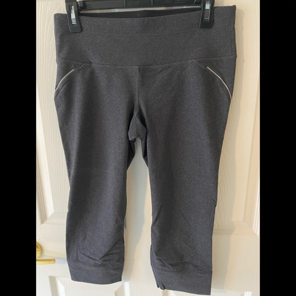 Athleta Crop Leggings